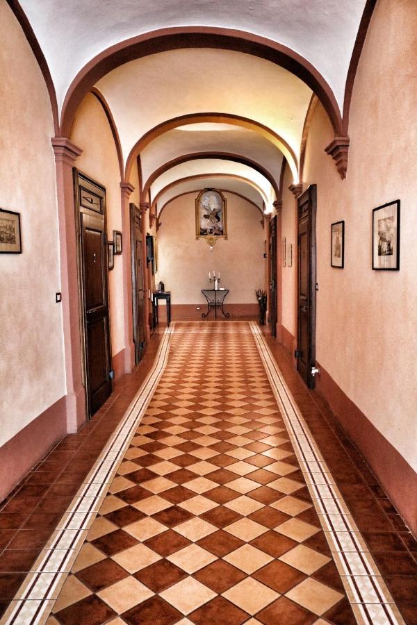 Abbazia Delle Sorelle Novello Buitenkant foto